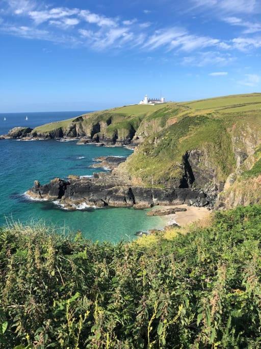 Studio, Ideally Located At Beautiful Lizard Point, Cornwall Apartment Helston Exterior photo
